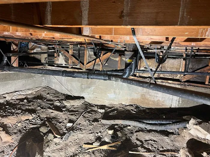 Valencia's Plumbing Picture 1