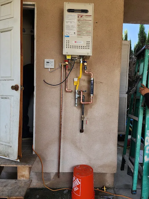 Valencia's Plumbing Picture 10
