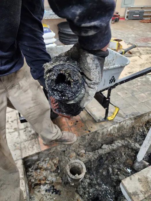 Valencia's Plumbing Picture 6