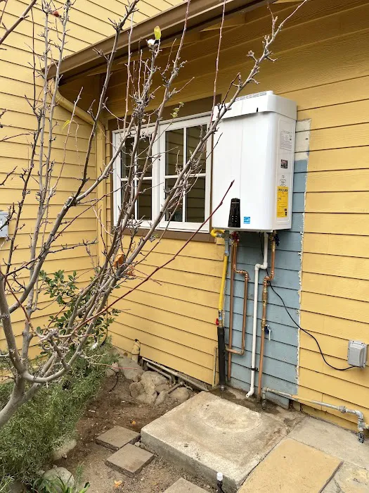 Tankless Water Heater Repair & Plumbing Picture 4