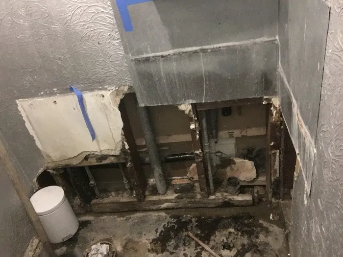 Ray Loyas Plumbing Picture 4