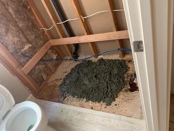 E & J Lopez Plumbing Inc Picture 4