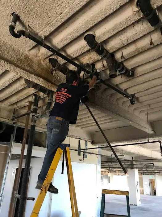 LA-EZ PLUMBING Picture 2