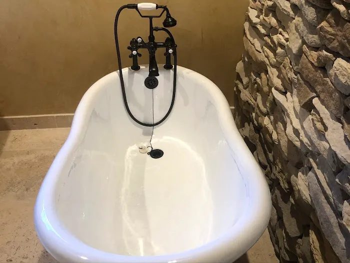 LA-EZ PLUMBING Picture 8