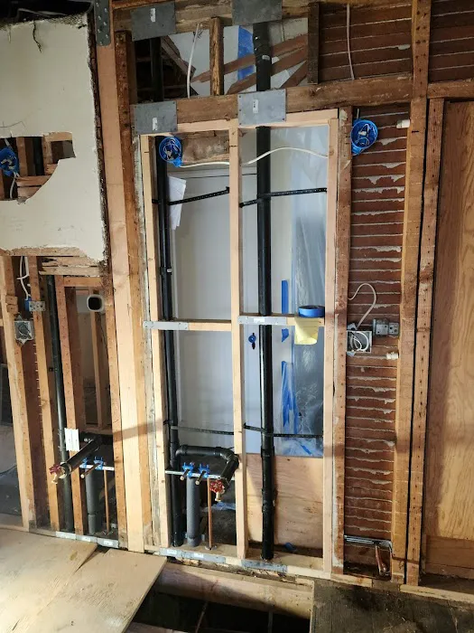 Contractor Response Plumbing experienced and licensed professionals Picture 8