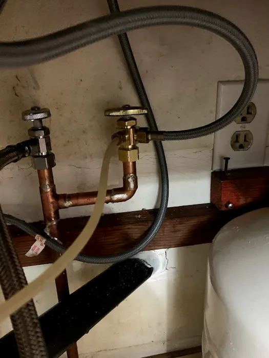 Castaneda's Plumbing and Rooter Picture 9
