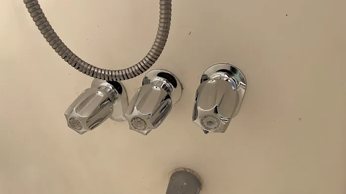 Strand plumbing Picture 4