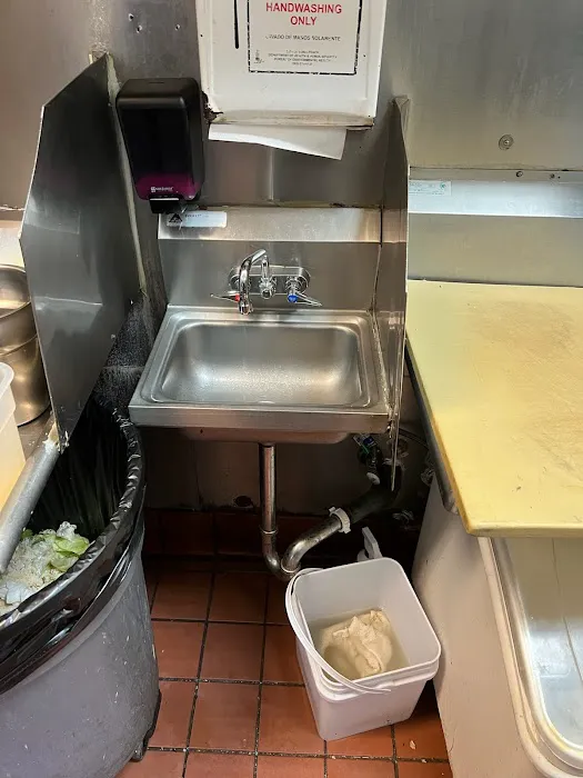 Mr Fix It Plumbing Picture 1