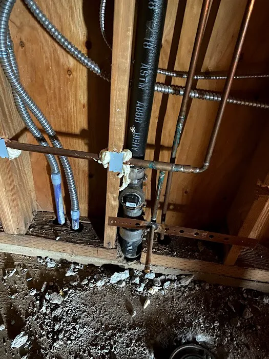 Upeace plumbing and leak detection Picture 5