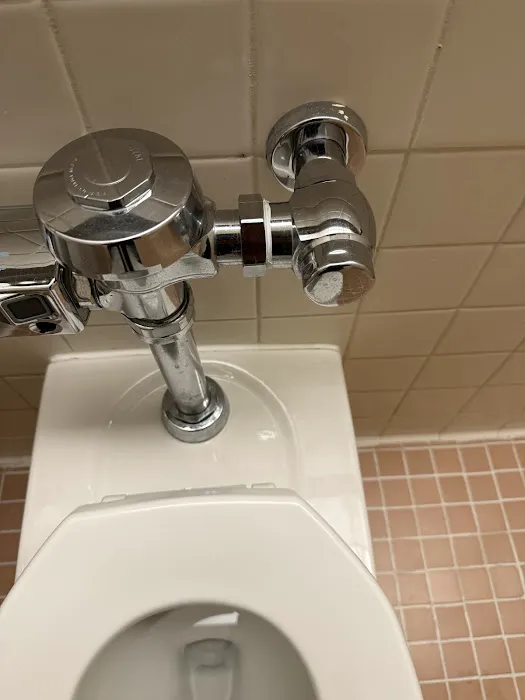 Gus Plumbing and Rooter Services Picture 4