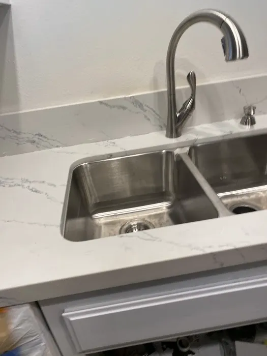 DE LA ROSA PLUMBING Picture 4