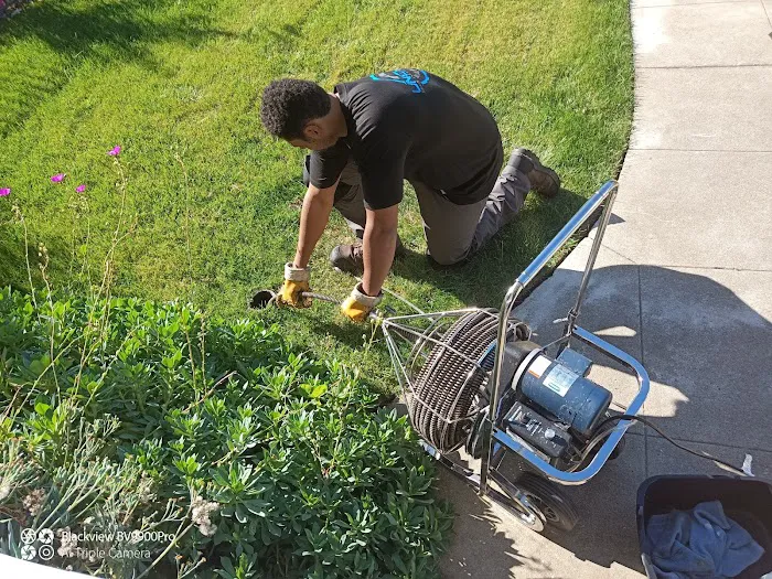Unclog Drain Cleaning Service Picture 1