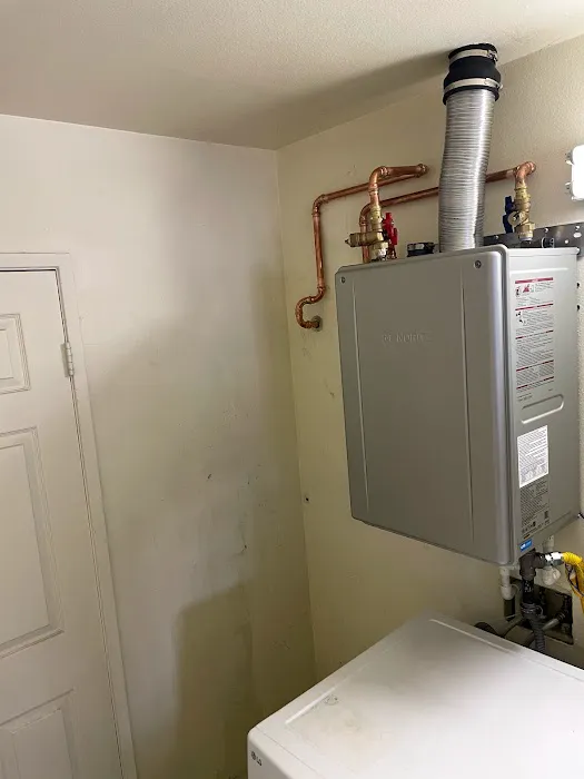 Tankless Water Heater & Plumbing Picture 4