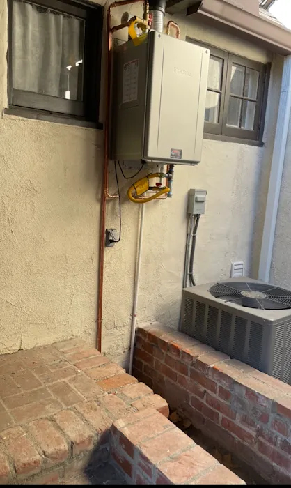 Tankless Water Heater & Plumbing Picture 5