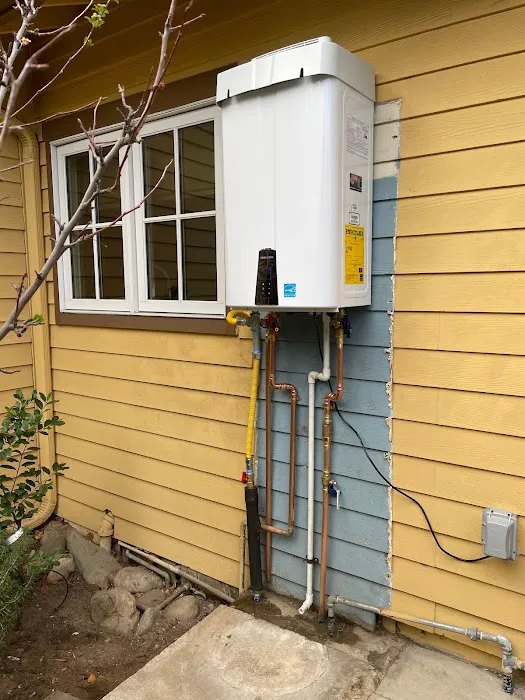 Tankless Water Heater Repair and Plumbing Picture 4