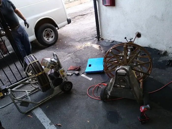 Fast 24 Plumbing Picture 1