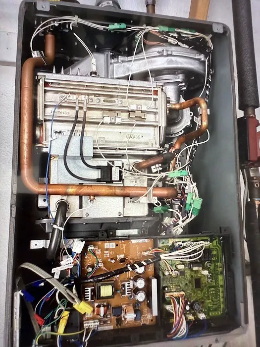 Tankless Hot Water Solutions Picture 3