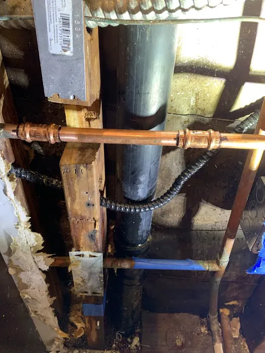 Midnight Plumbing Picture 10