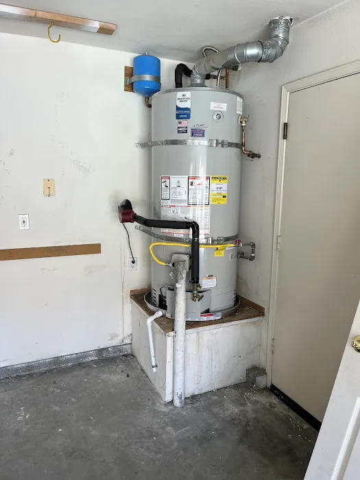 Universal Plumbers Picture 5