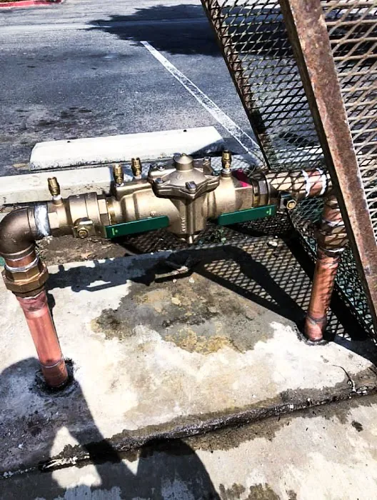 J & T Plumbing Pros Picture 4