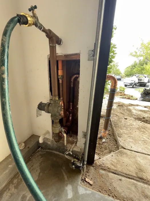Efficient Plumbing Service Picture 3
