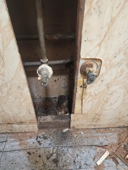 Above All Maintenance & Repair, General and plumbing contractor Picture 10
