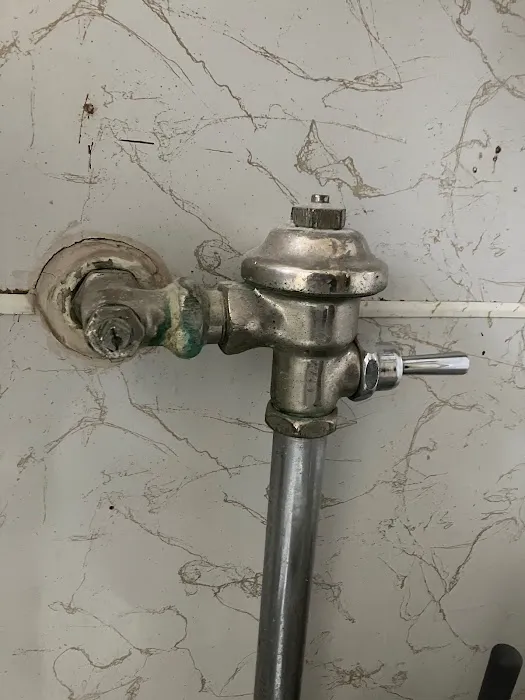 Gray Duck Plumbing Picture 10