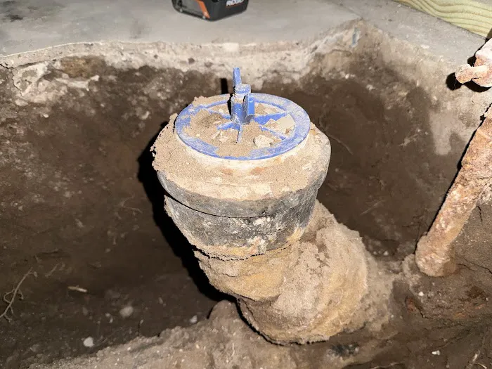 Level Sewer & Drain Picture 2