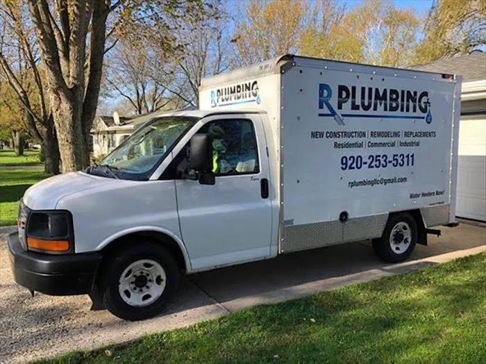 R Plumbing Inc Picture 2