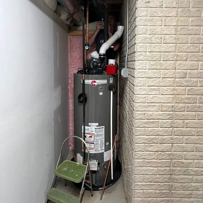 Midwest Water Heater Picture 9
