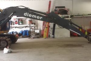 Auto Service Center