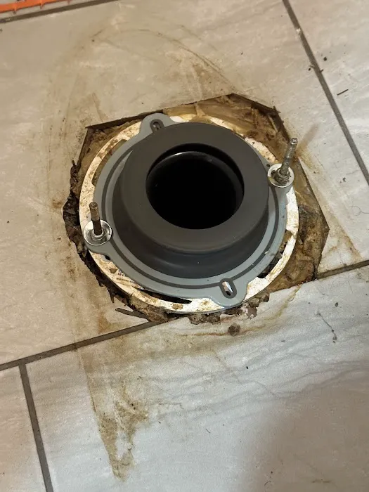 Clog finder plumbing, sewer and drain cleaning Picture 8