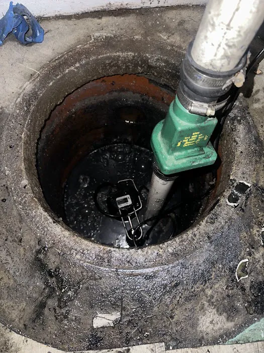 Clog finder plumbing, sewer and drain cleaning Picture 10