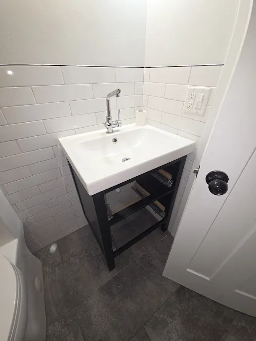 A2Z Plumbing and Construction Picture 3