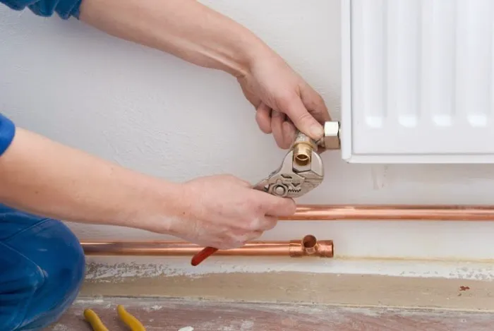 Yale The Plumber Picture 4