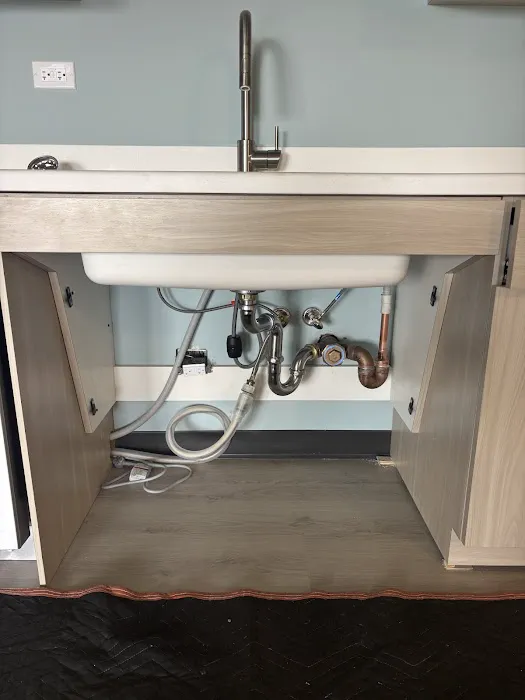 JPW PLUMBING CO. Picture 1