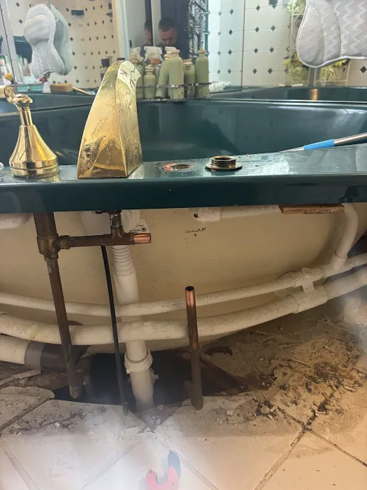 JPW PLUMBING CO. Picture 9