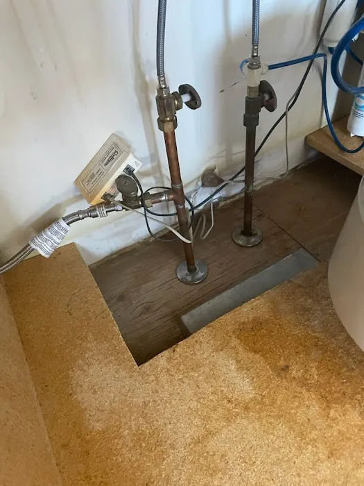 Footloose Plumbing Services Picture 1