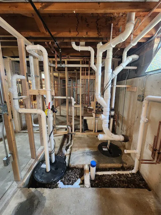 HI-FLO WATER AND SEWER LLC Picture 4