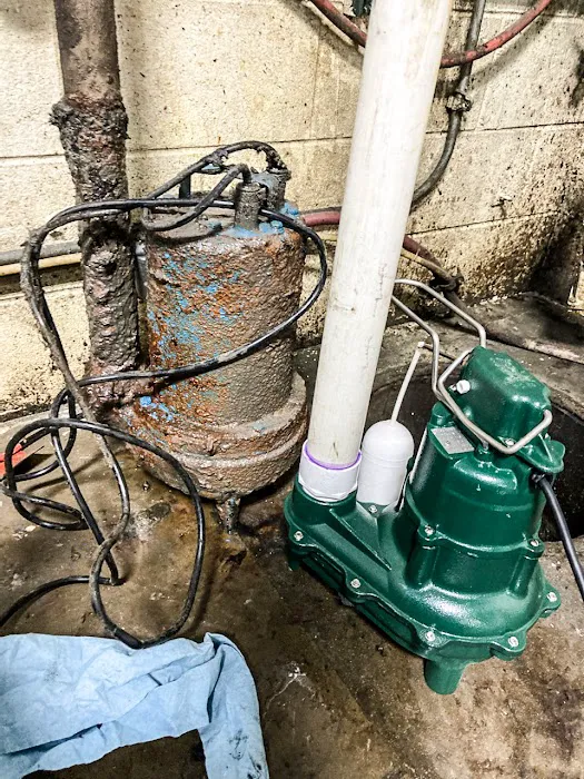 Rooter Plumbing & Sewer Picture 2
