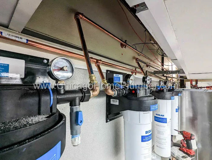 Chicago Home Plumber Tech PSD Picture 10