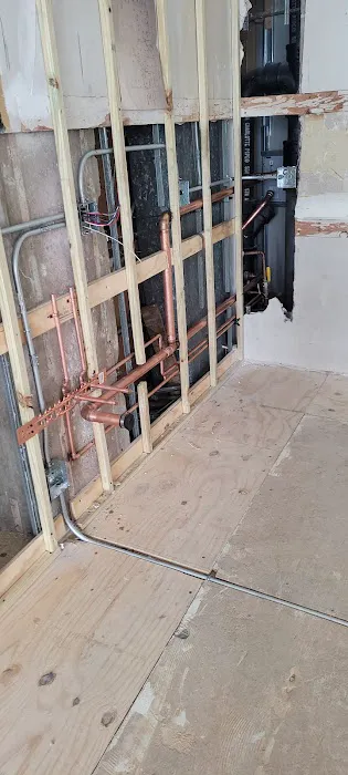 773 Plumbers Picture 9
