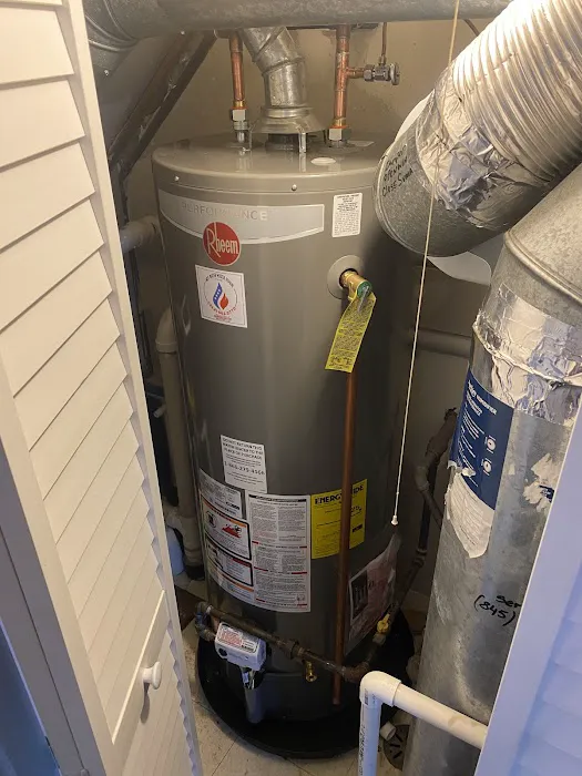 Hot Water Heater Repair Chicago Picture 1