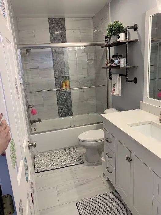 L & H Plumbing Contractors Picture 1
