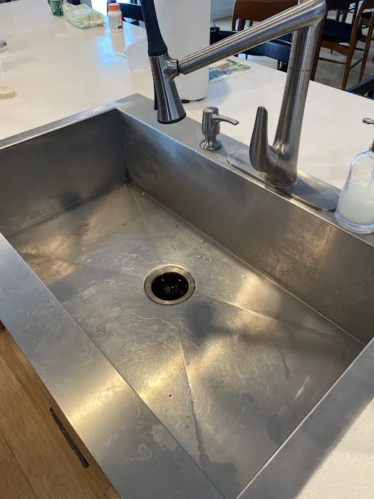 1-Tom-Plumber Picture 7