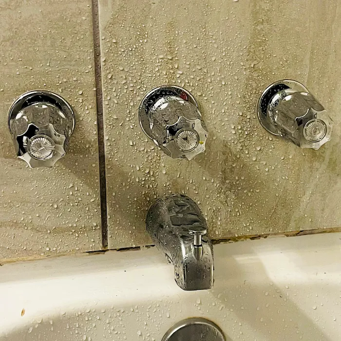 GlassHouse Plumbing Picture 10