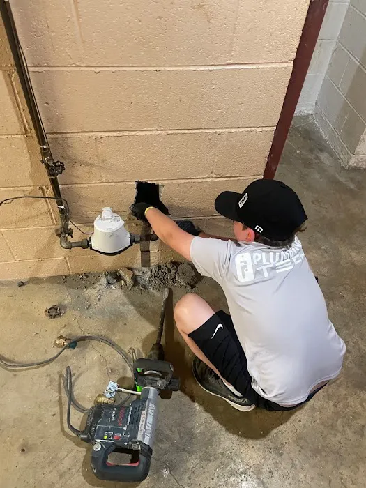 Plumbing Tech Picture 10