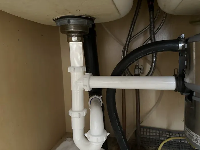 Dye Plumbing Picture 1