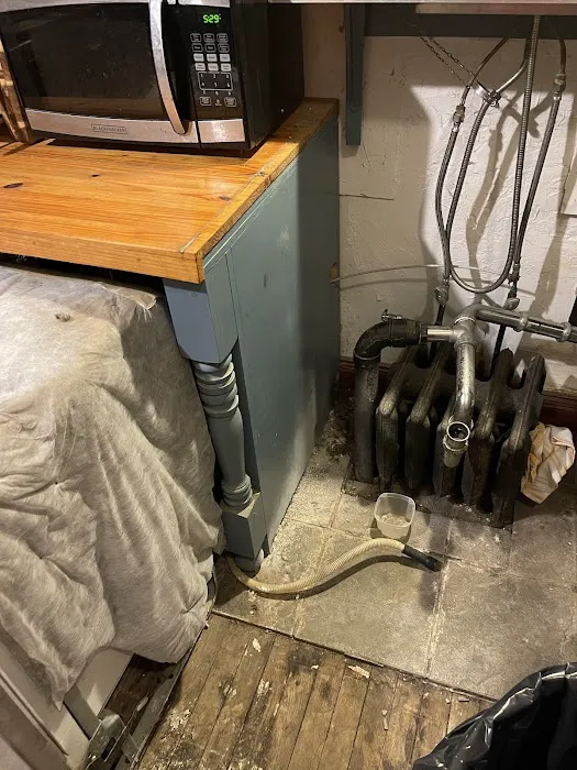Heights Plumbing Picture 1