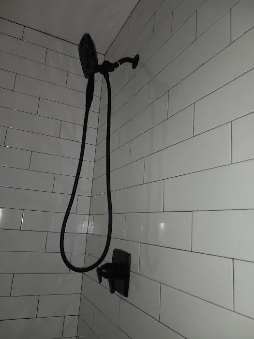 plumbing repairman Picture 10